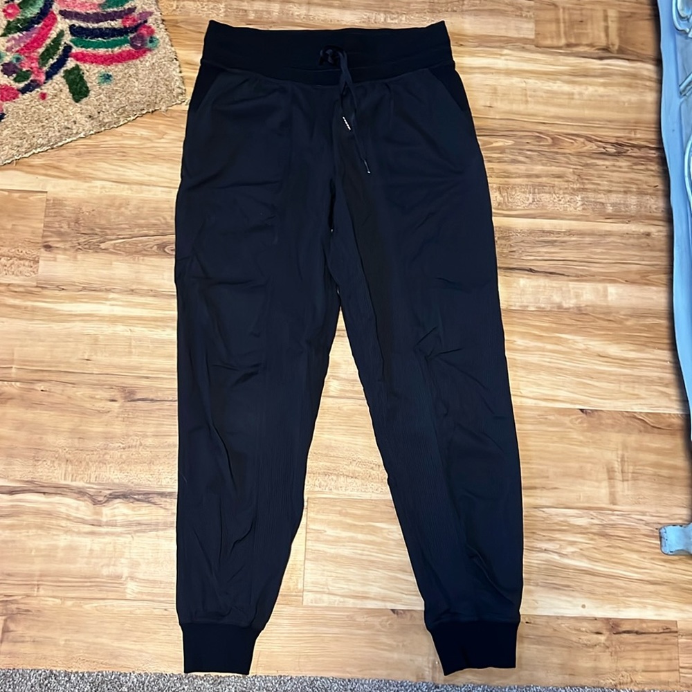 Lululemon Size 8 new condition dance pant